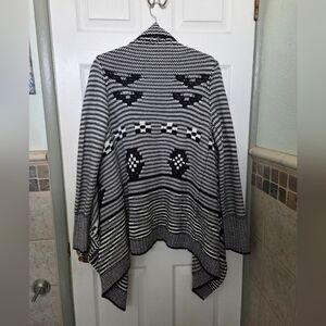 Gap Striped Southwestern Design Black and White Cardigan Cabincore Boho Med.Tall